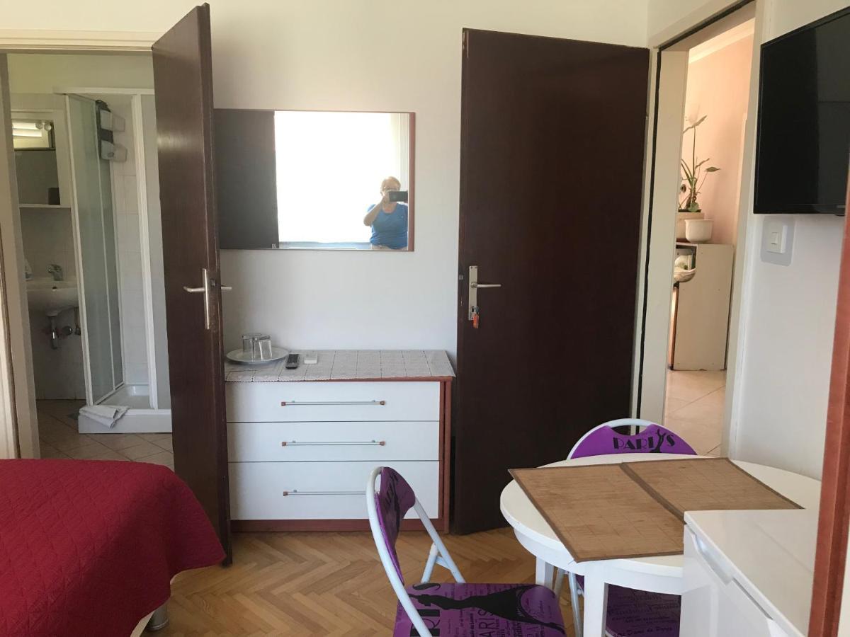 Sobe Stefanija Apartamento Umago Exterior foto